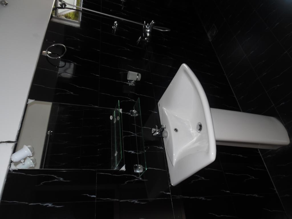 Mount View Villa Resort 미리사 외부 사진