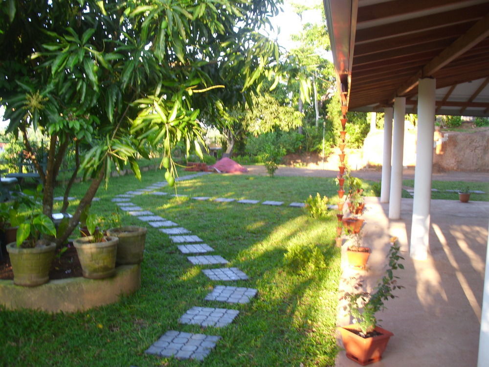Mount View Villa Resort 미리사 외부 사진